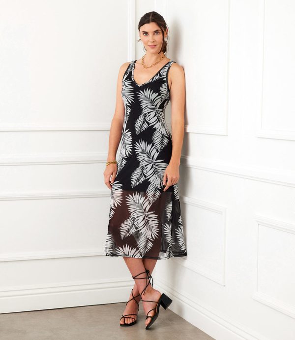 V-Neck Midi Dress For Sale - Image 5